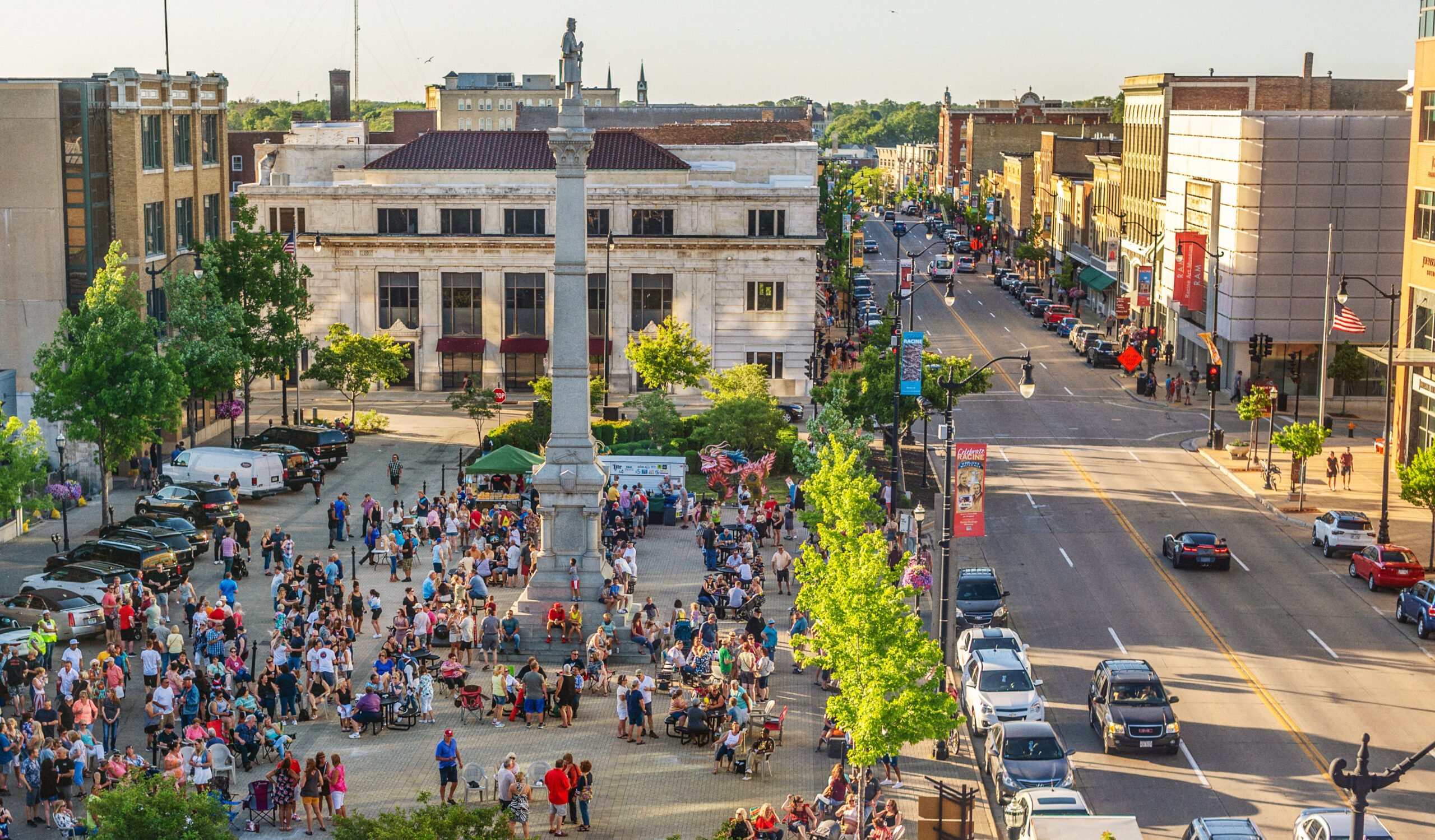 Monument-square-First-Friday.jpg